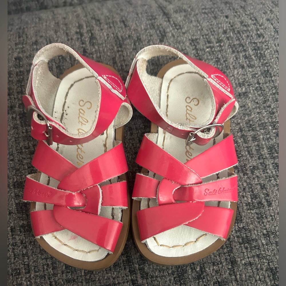 Salt Water  Sandals Girls Pink Patent Size 5 - EUC